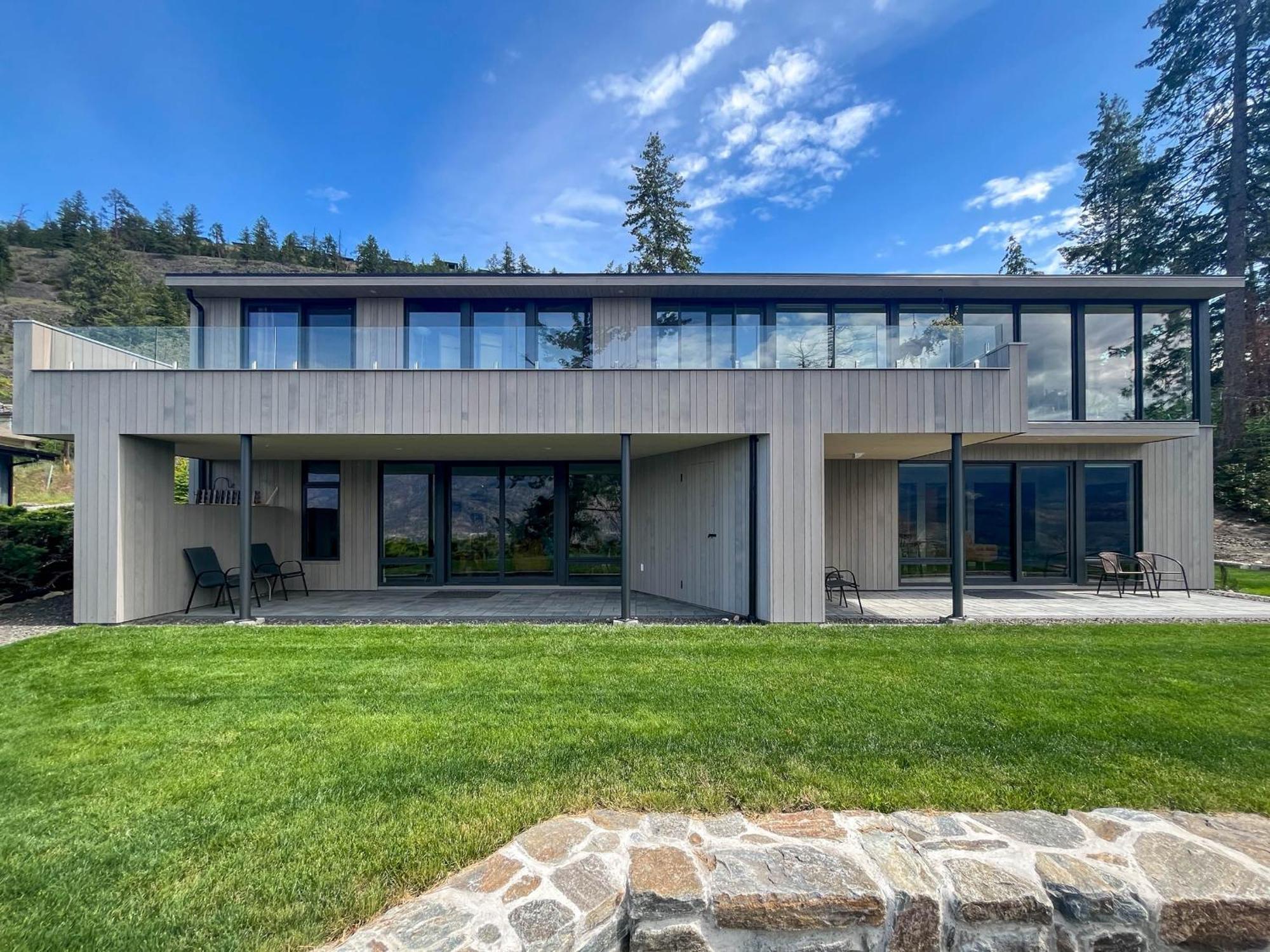 Kelowfornia Lakeview Retreat Kelowna Eksteriør billede